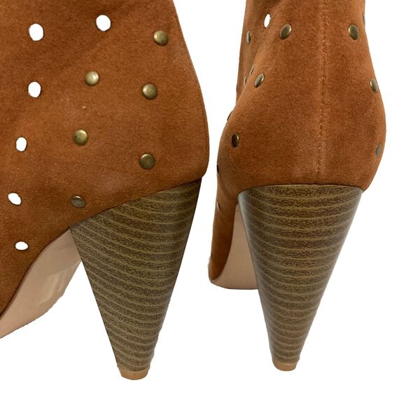 Vintage Studded Ankle Boots by Donna Salyer Size 6, heel 4" Zipper Suede Stylish - Picture 2 of 15